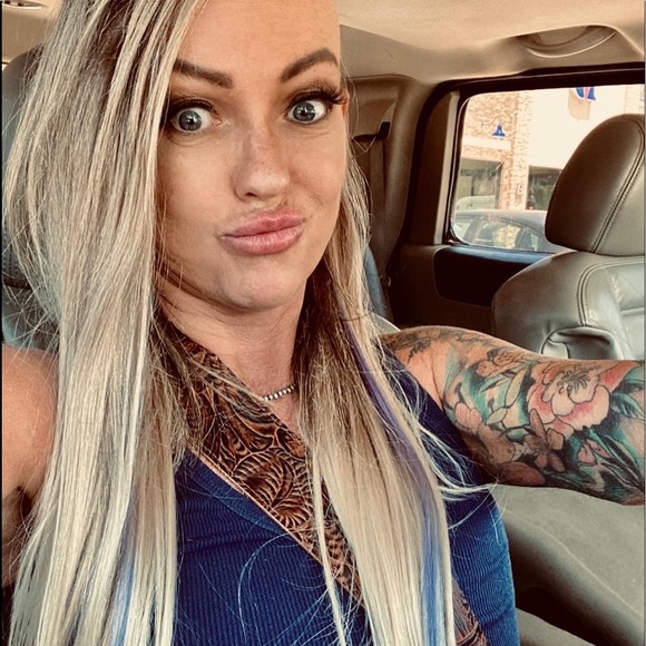 Meet your Posher, Kelly - Picture 6 of 6